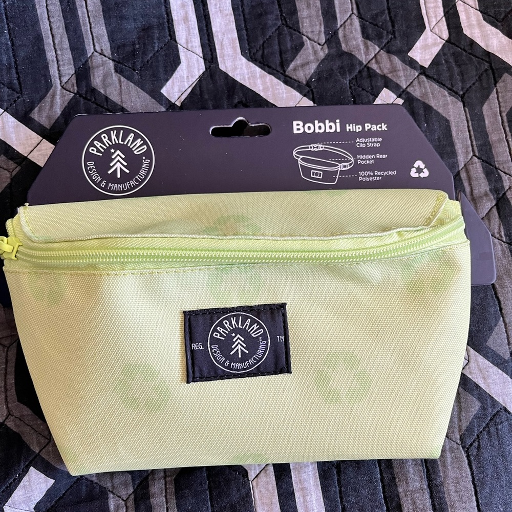 Parkland NWT Fanny (Bobbi) Hip Pack 💚